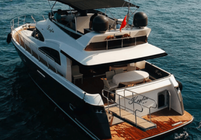 PRIVATE YACHT CHARTER IN THE BOSPHORUS