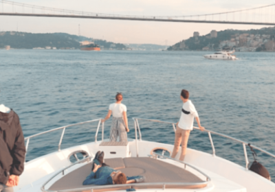 PRIVATE YACHT CHARTER IN THE BOSPHORUS