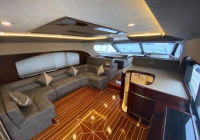 PRIVATE YACHT CHARTER IN THE BOSPHORUS