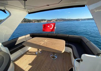 PRIVATE YACHT CHARTER IN THE BOSPHORUS